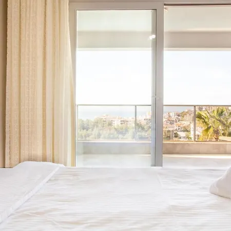 Spacious Perfect Flat With Private Pool Apartment Kusadasi
